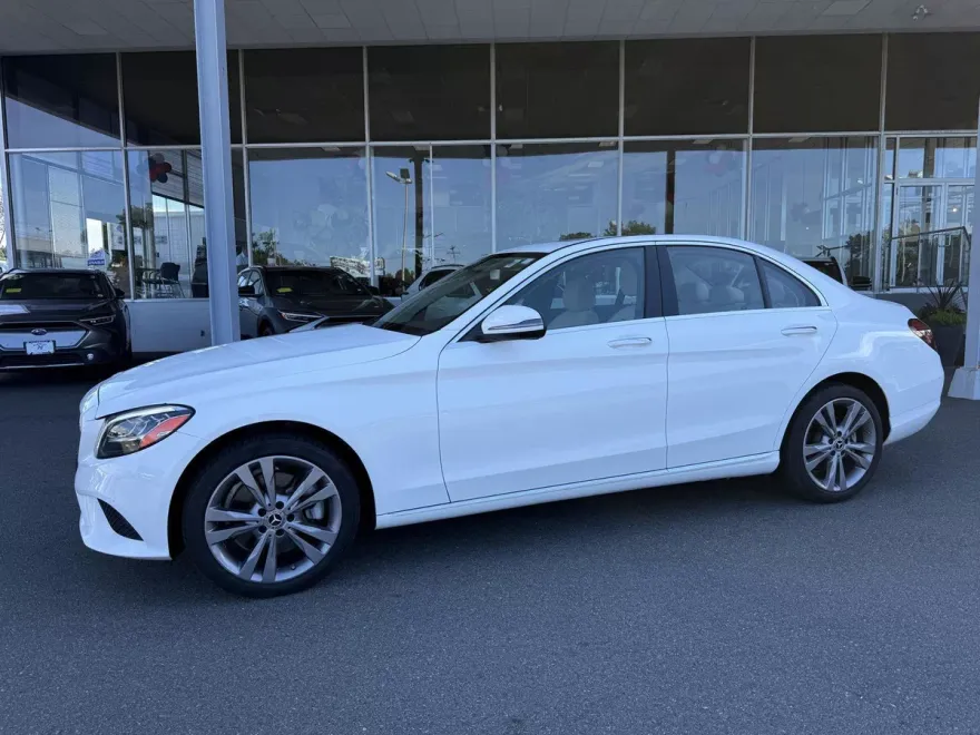 2019 Mercedes Benz C 300 photo 1