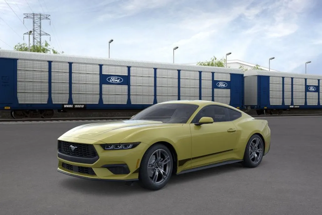 2025 Ford Mustang EcoBoost photo 1