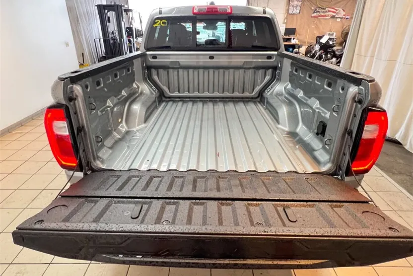 2024 Gmc Canyon Elevation photo 1