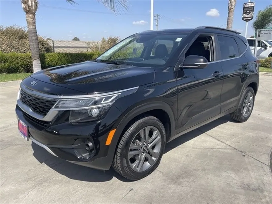 2021 Kia Seltos S photo 1