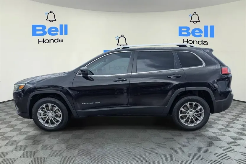 2021 Jeep Cherokee Latitude Lux photo 1