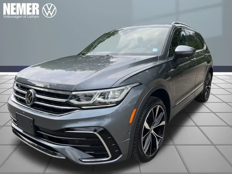 2022 Volkswagen Tiguan SEL Premium R-Line photo 1