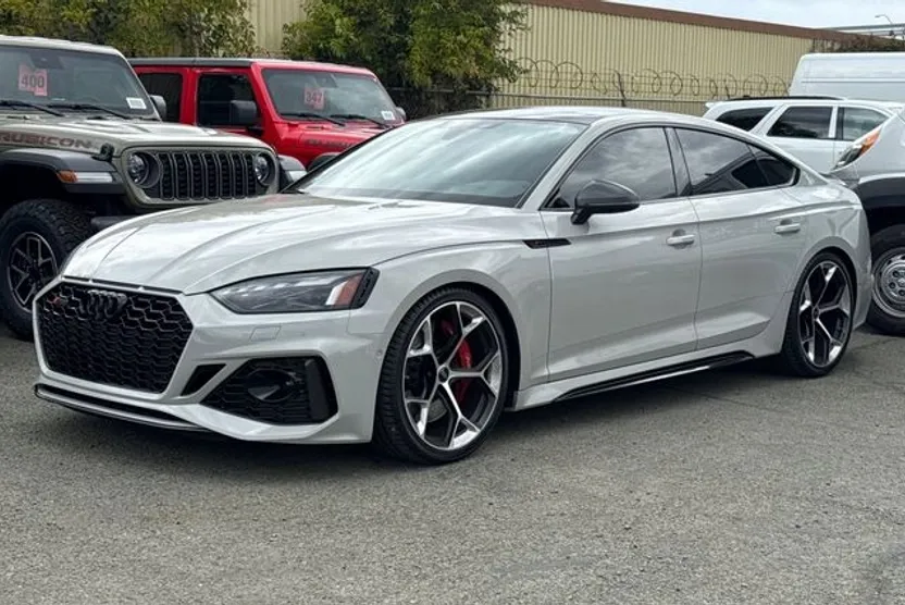 2024 Audi RS 5 photo 1