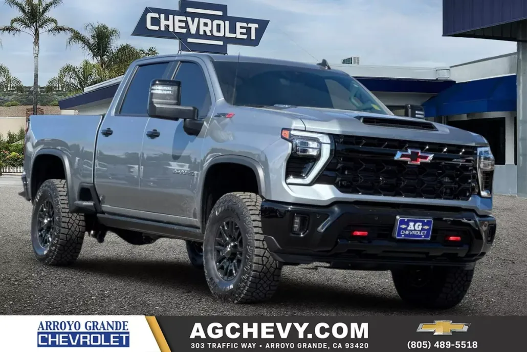 2025 Chevrolet Silverado 2500HD ZR2 photo 1