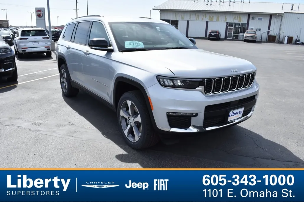 2025 Jeep Grand Cherokee L photo 1