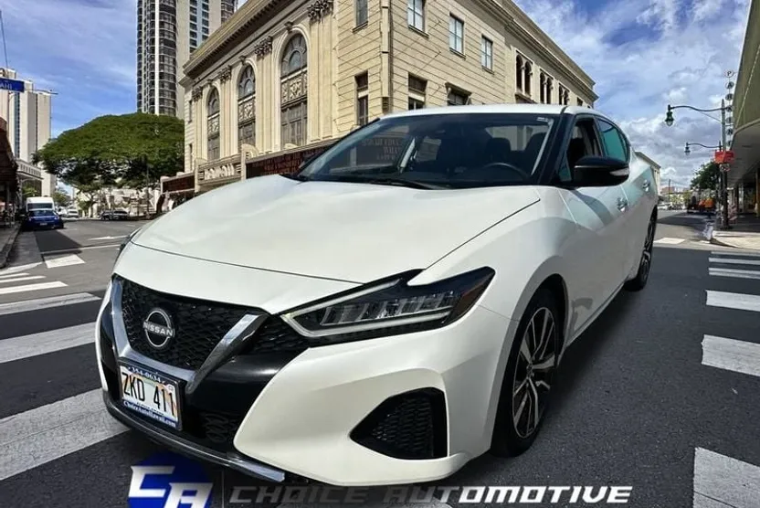 2023 Nissan Maxima SV photo 1