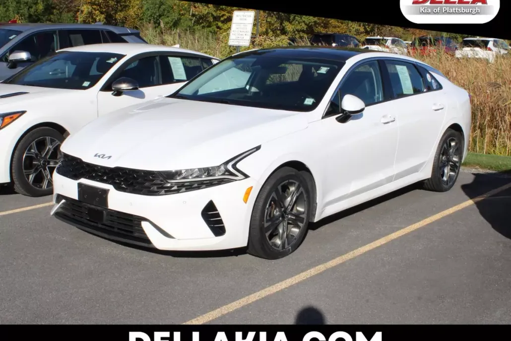 2023 Kia K5 EX photo 1