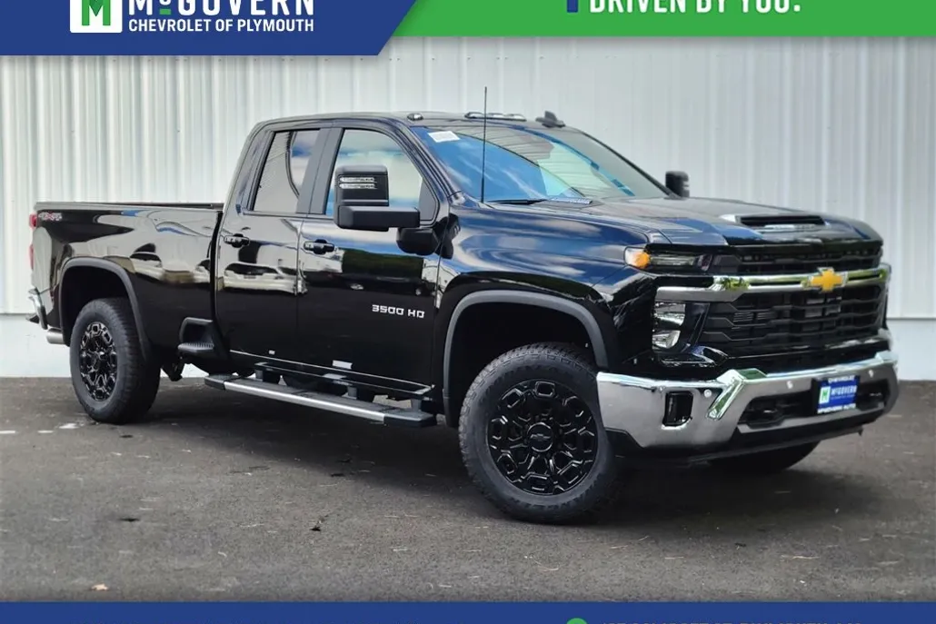 2025 Chevrolet Silverado 3500HD LT photo 1
