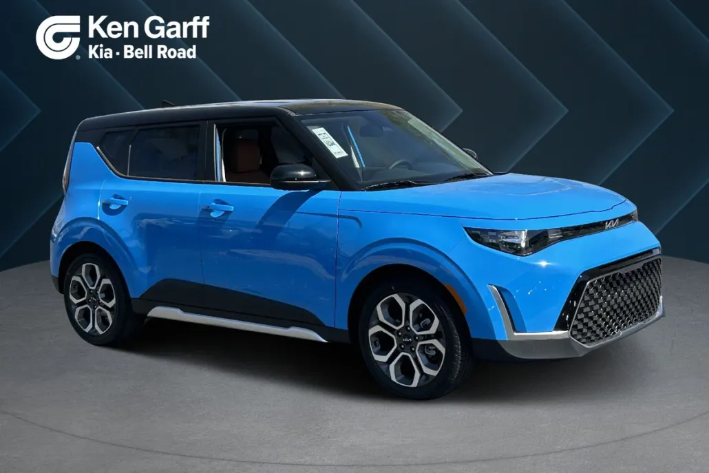 2025 Kia Soul EX photo 1