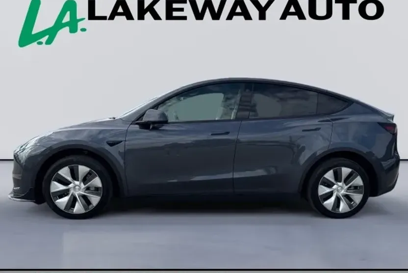 2023 Tesla Model Y Long Range photo 1