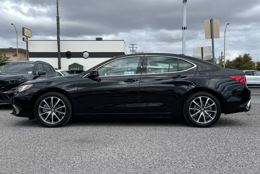 2018 Acura TLX 3.5L photo 1
