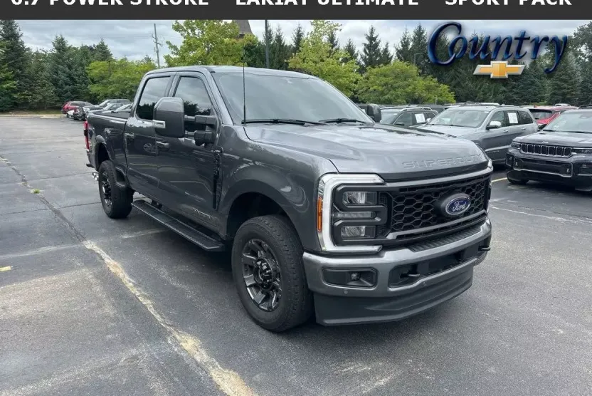 2023 Ford F-350 Lariat photo 1