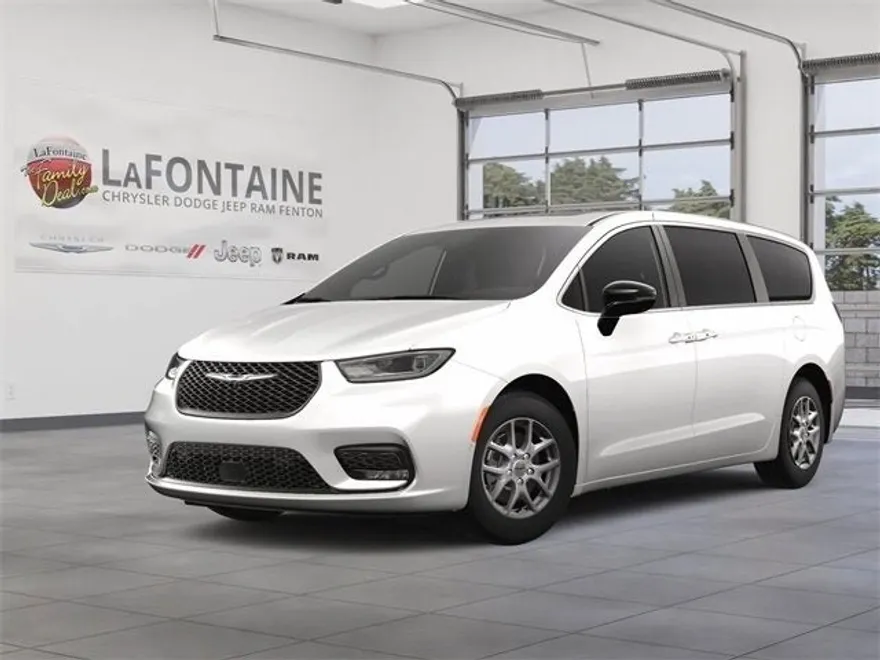 2025 Chrysler Pacifica photo 1