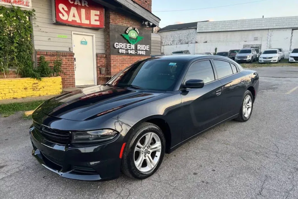 2019 Dodge Charger SXT photo 1