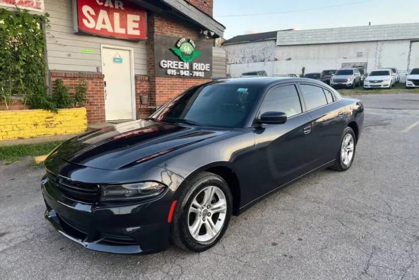 2019 Dodge Charger SXT photo 1