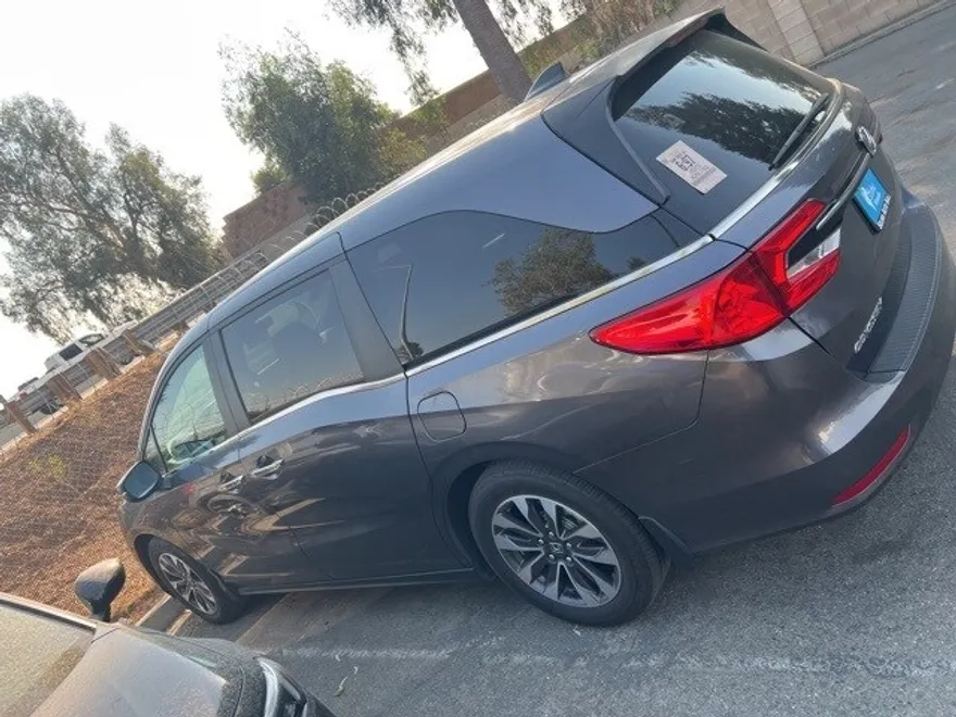 2023 Honda Odyssey EX-L photo 1