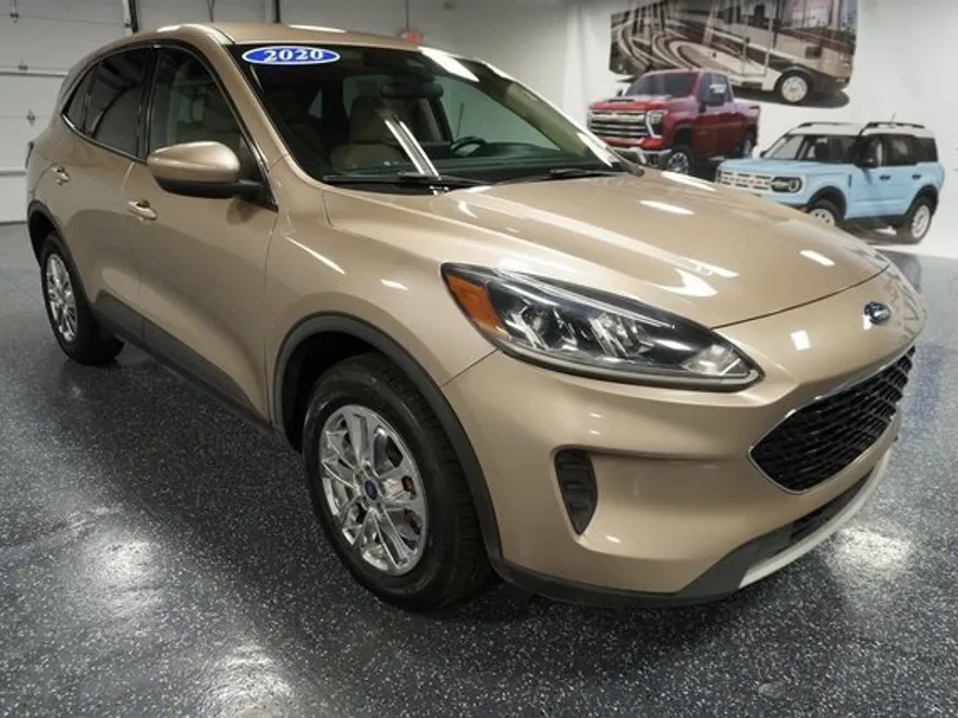 2020 Ford Escape SE photo 1