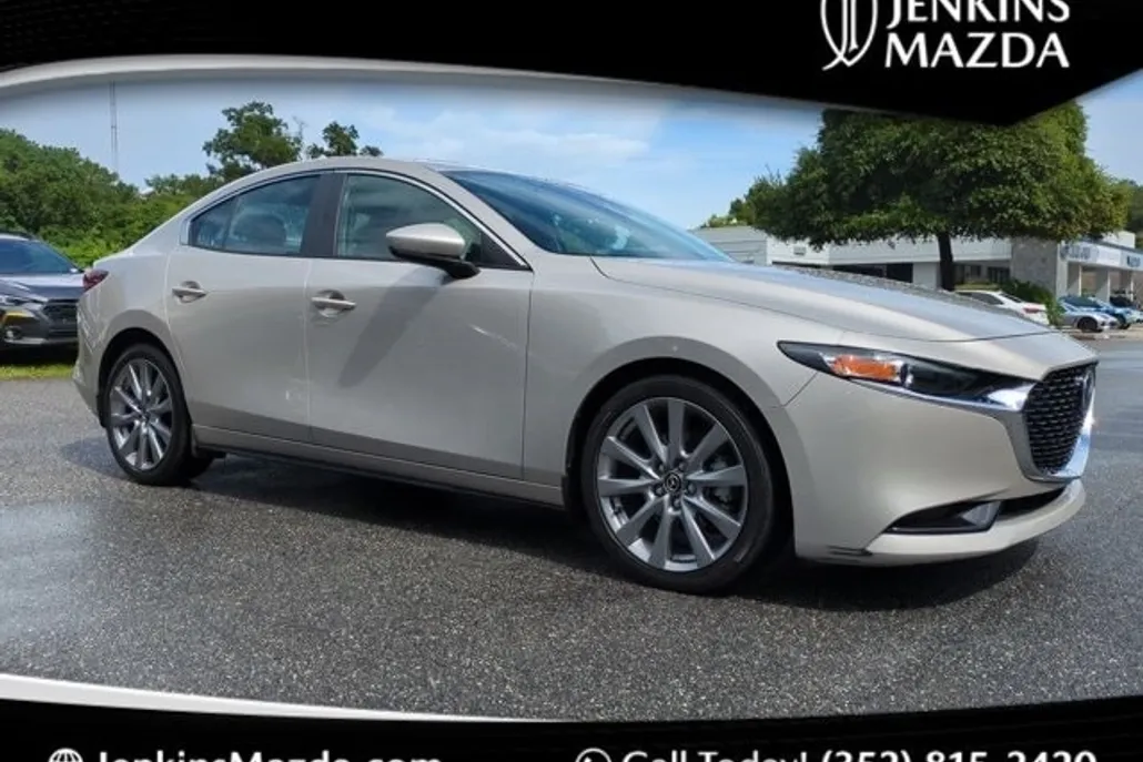 2022 Mazda Mazda3 Preferred Sedan photo 1