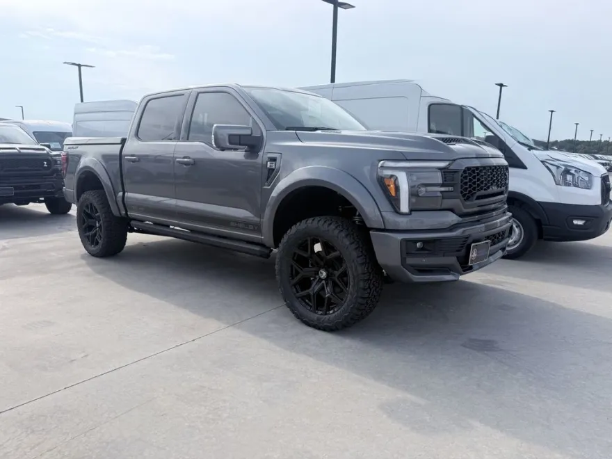 2025 Ford F-150 Lariat photo 1