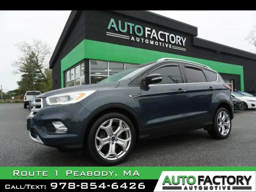 2019 Ford Escape Titanium photo 1