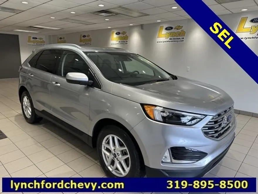 2022 Ford Edge SEL photo 1