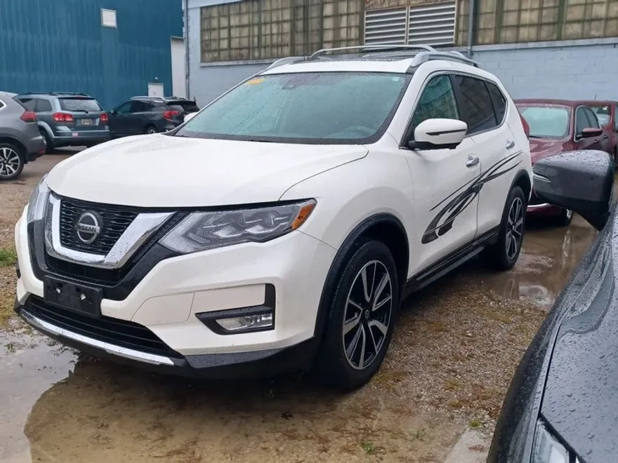 2018 Nissan Rogue SL photo 1