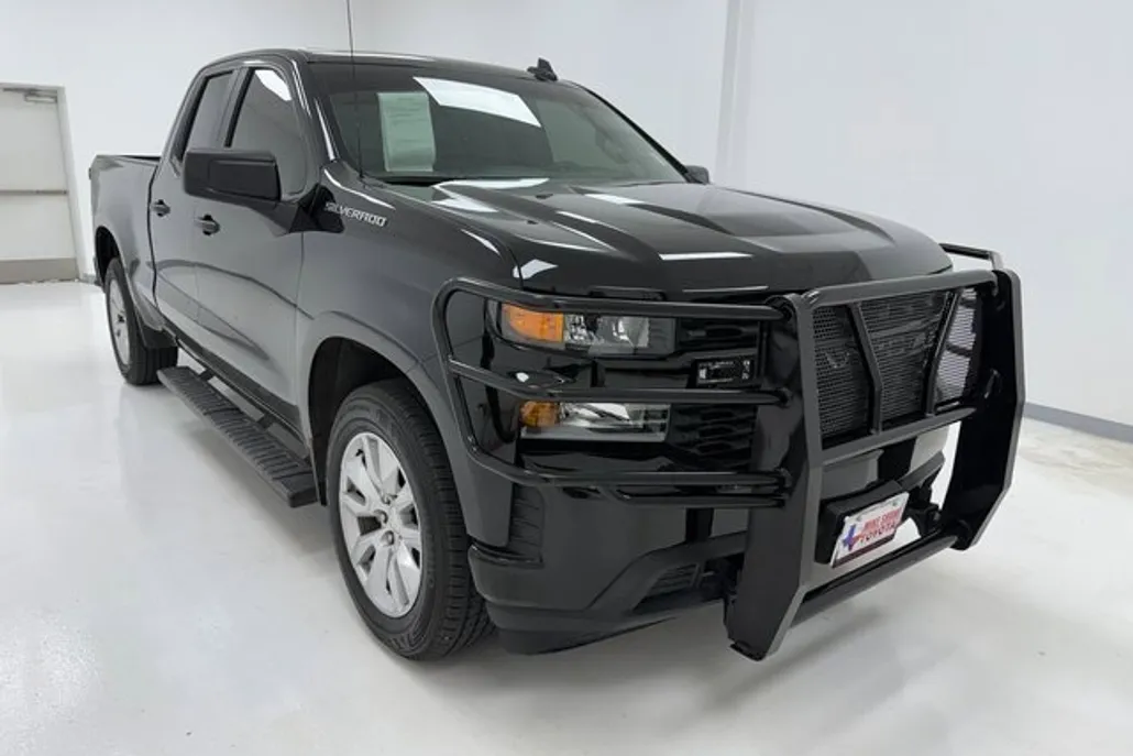 2022 Chevrolet Silverado 1500 Custom photo 1