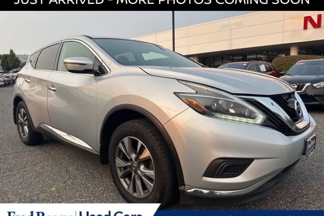 2018 Nissan Murano S photo 1