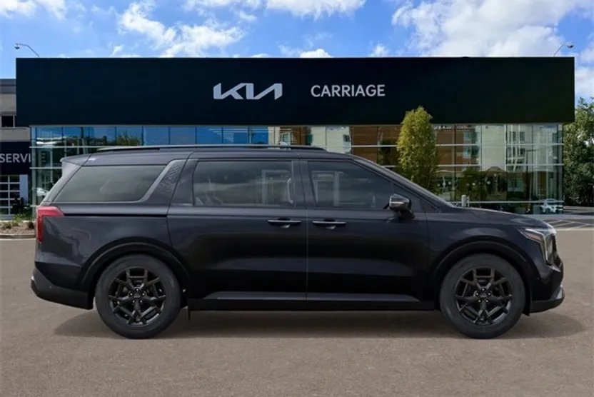 2026 Kia Carnival SX photo 1
