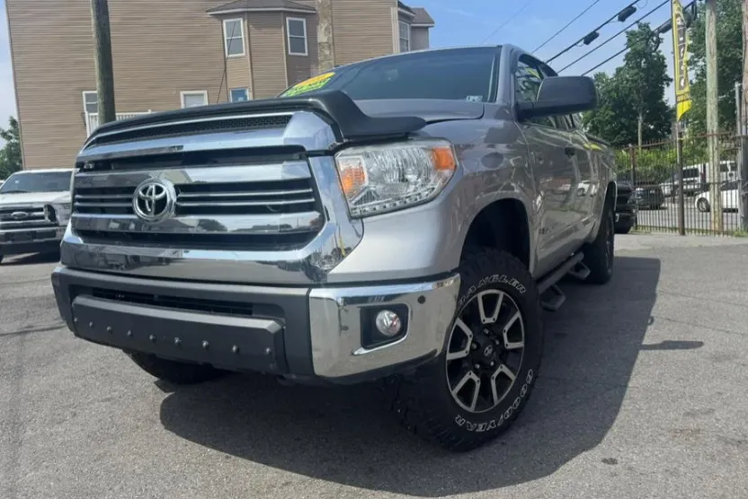 2016 Toyota Tundra TRD Pro photo 1