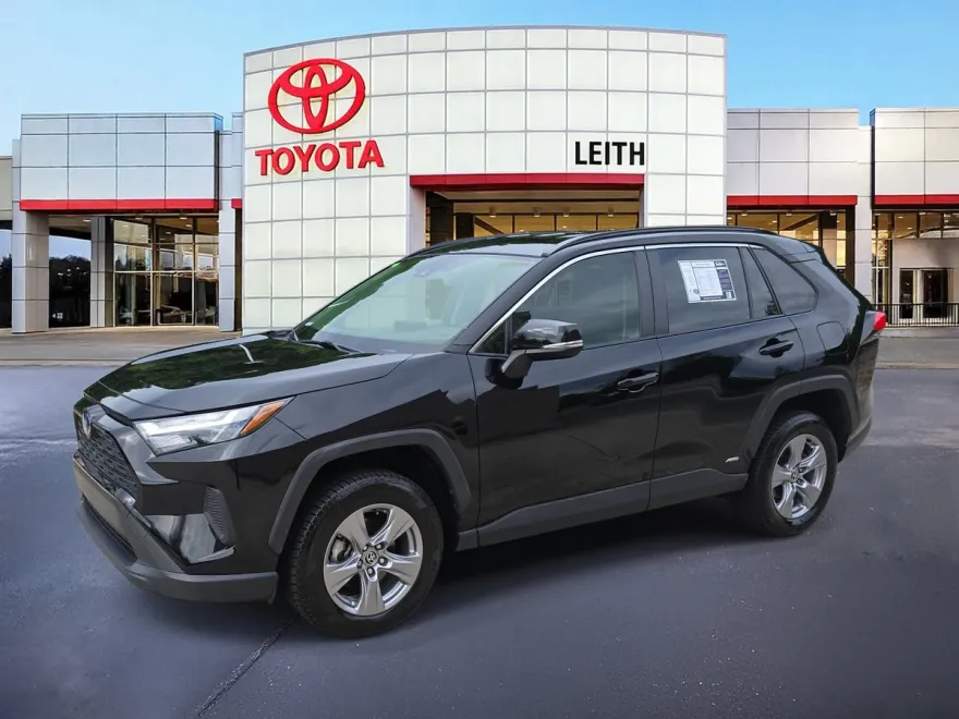 2022 Toyota RAV4 Hybrid XLE photo 1
