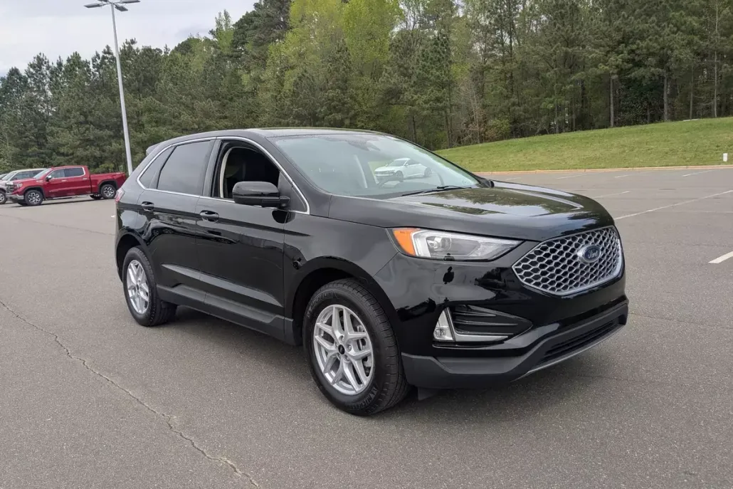 2024 Ford Edge SEL photo 1