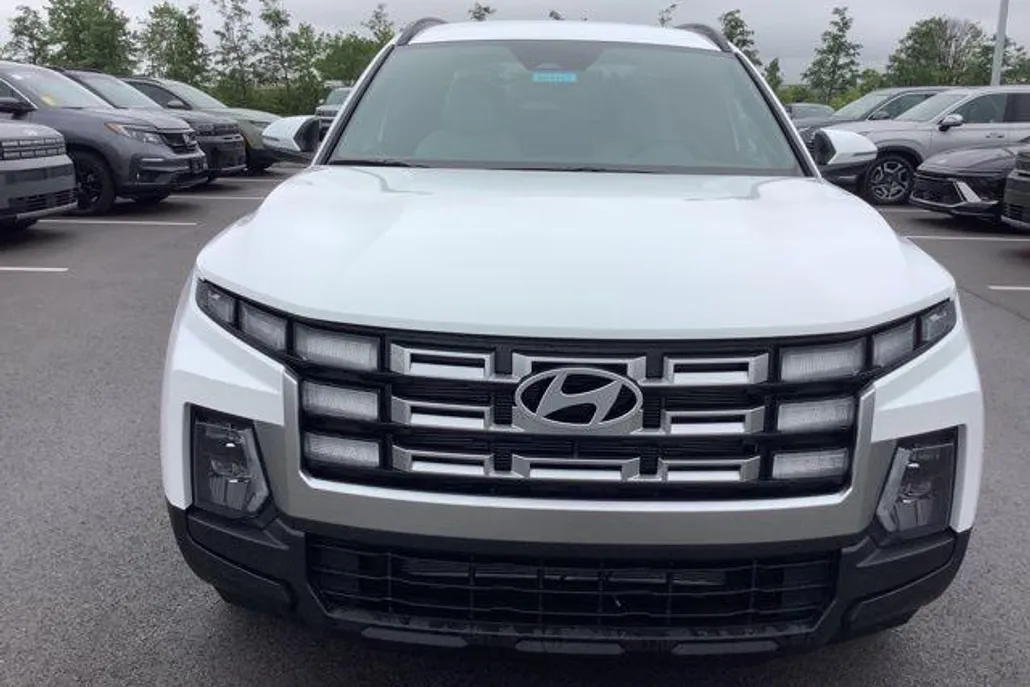 2025 Hyundai Santa Cruz SEL photo 1