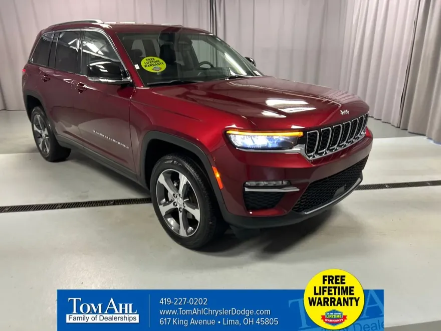 2023 Jeep Grand Cherokee Limited photo 1