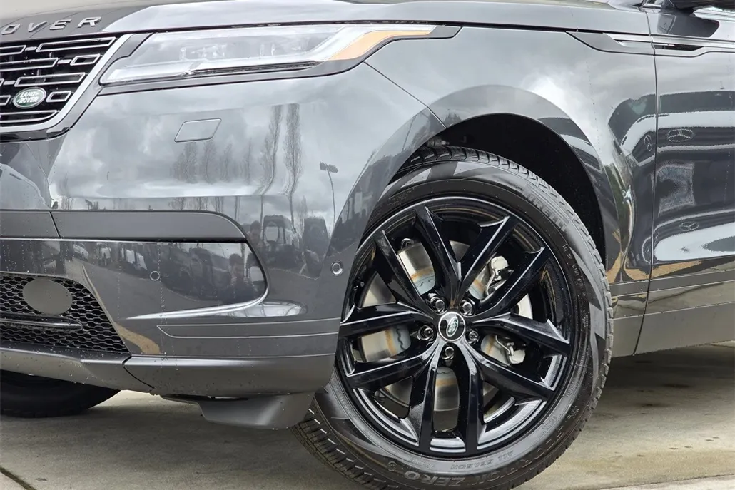 2026 Land Rover Range Rover Velar S photo 1