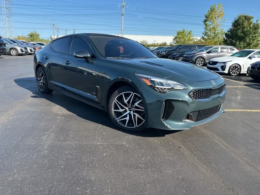 2023 Kia Stinger GT-Line photo 1
