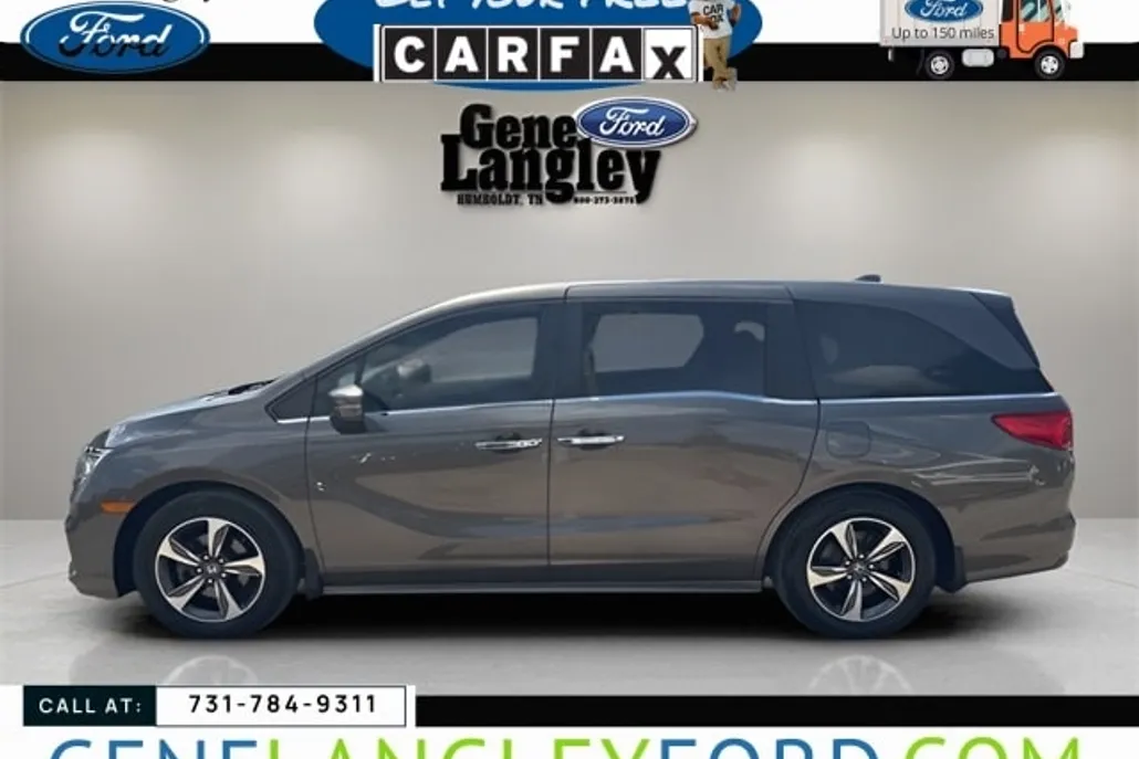 2018 Honda Odyssey Touring photo 1