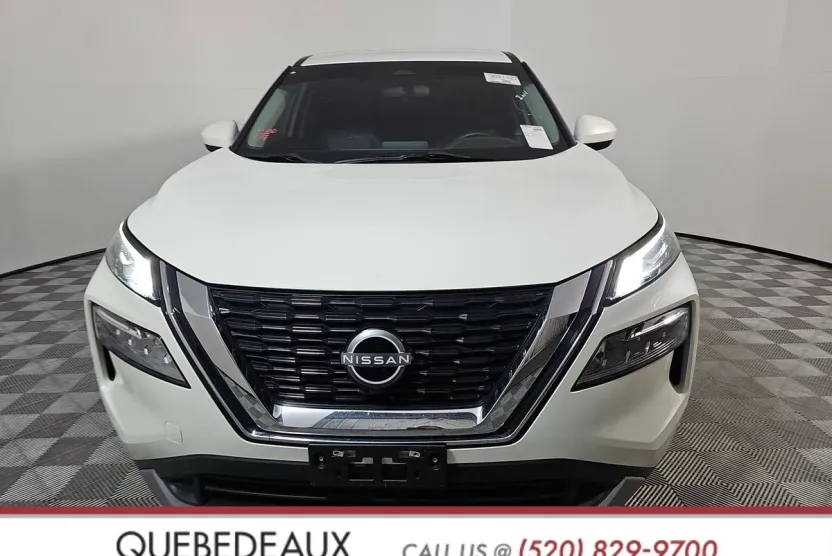 2023 Nissan Rogue SV photo 1