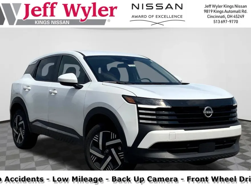 2025 Nissan Kicks SV photo 1
