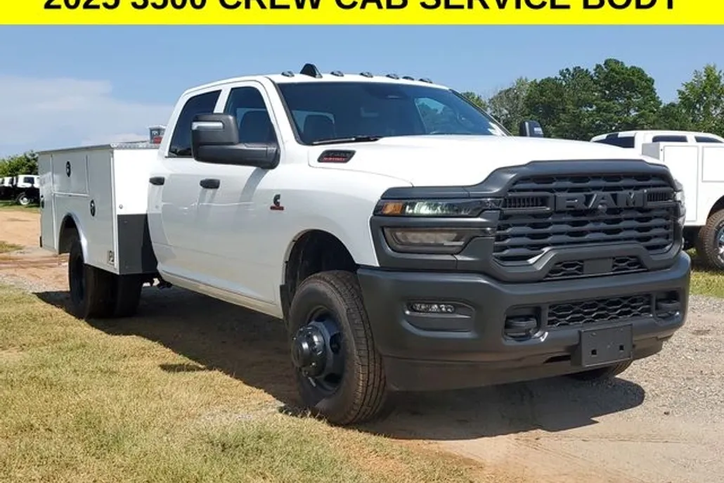 2025 Ram 3500 Tradesman photo 1