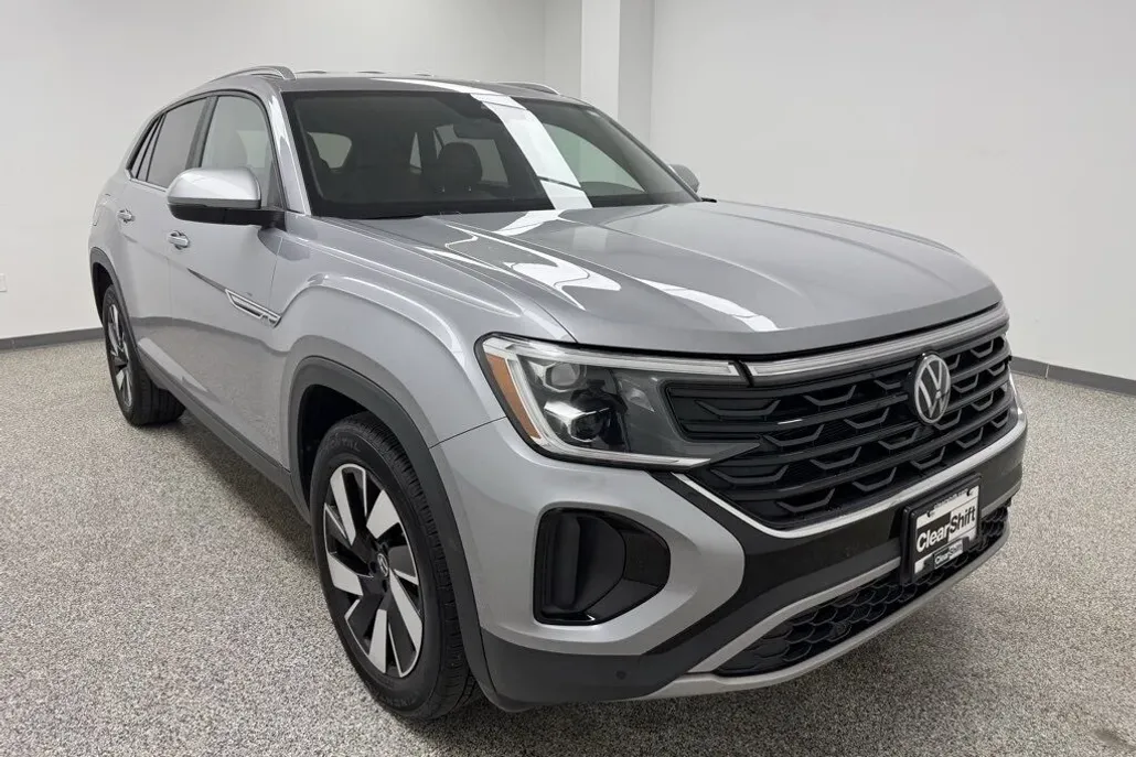 2024 Volkswagen Atlas Cross Sport SE Technology photo 1