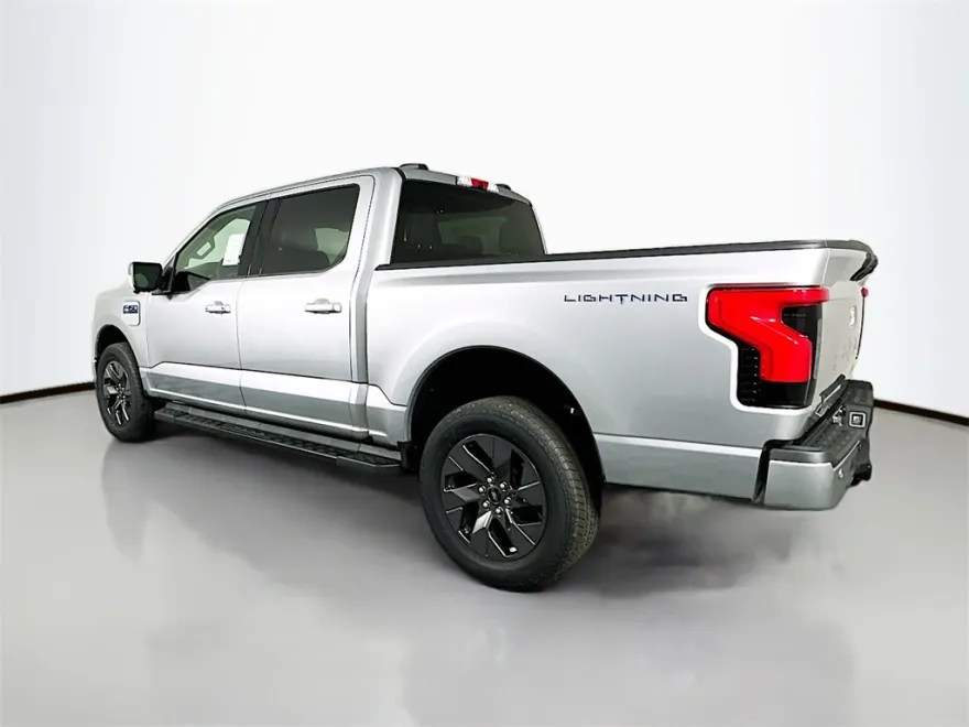 2025 Ford F-150 Lightning photo 5