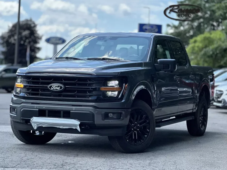 2025 Ford F-150 XLT photo 1