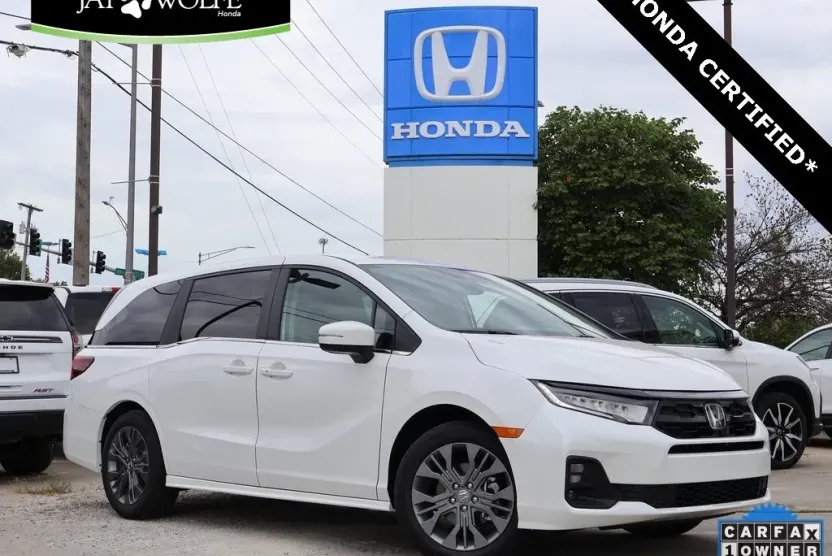 2025 Honda Odyssey Touring photo 1