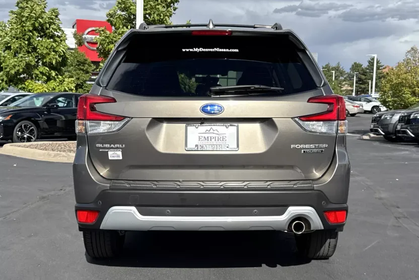 2019 Subaru Forester Touring photo 1