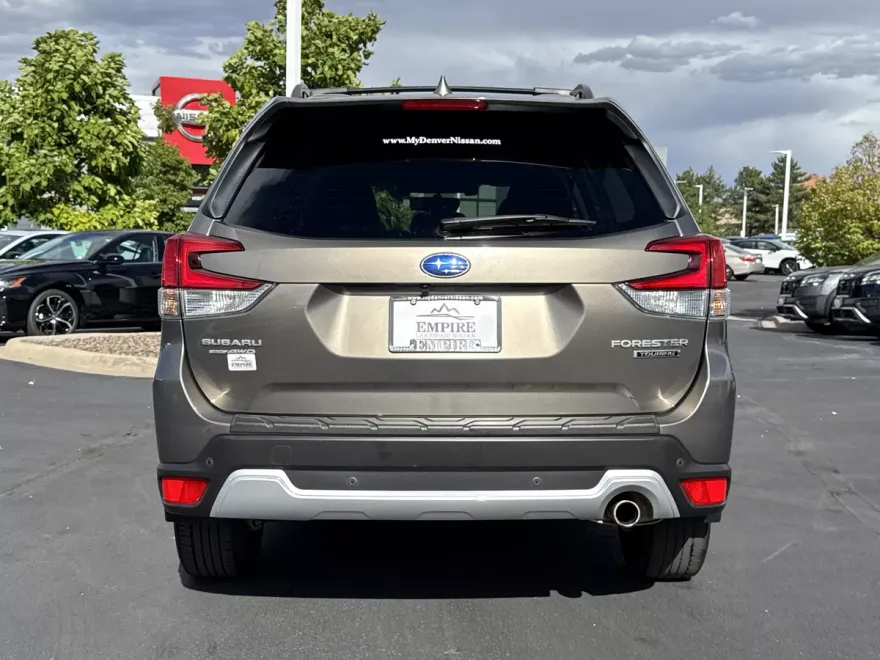 2019 Subaru Forester Touring photo 1