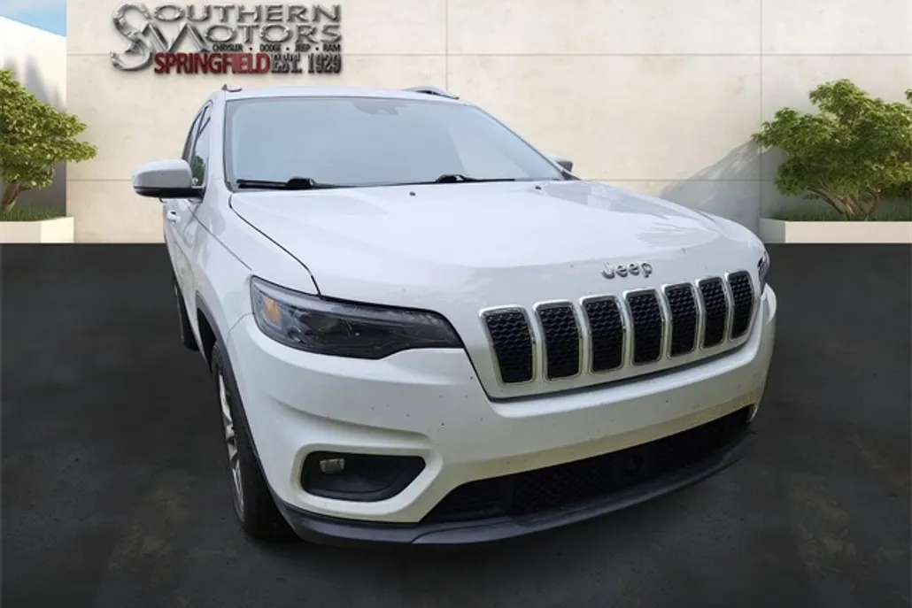 2021 Jeep Cherokee Latitude Lux photo 1