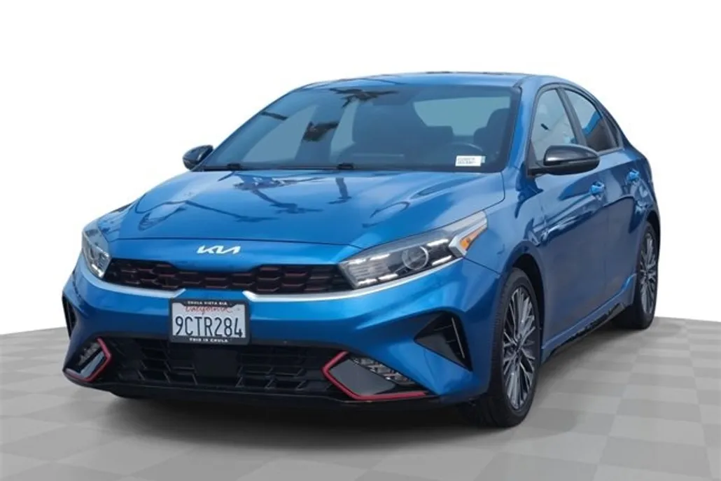 2023 Kia Forte GT-Line photo 1