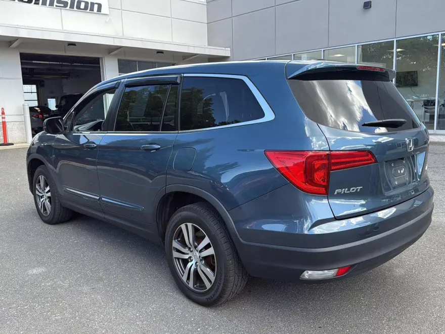 2017 Honda Pilot EX-L photo 1