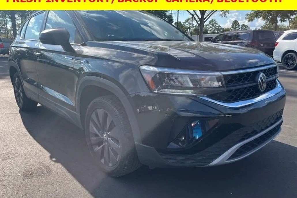 2024 Volkswagen Taos S photo 1